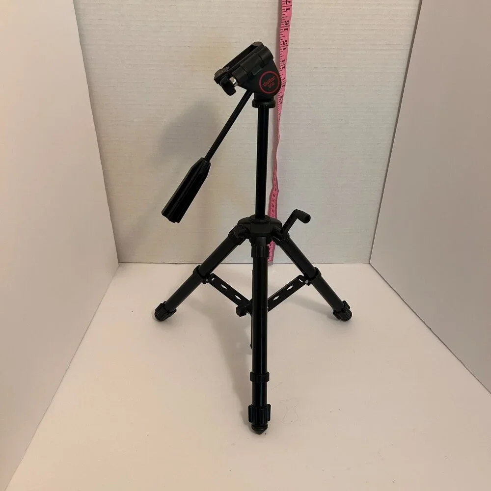 Vivitar 600 Adjustable Tripod w Carrying Case | Lightweight Aluminum Camera Stnd